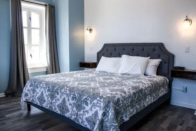 Premier Tek Büyük Yataklı Oda