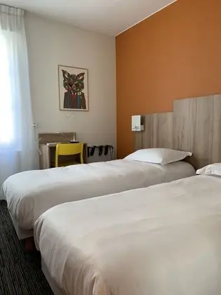 Classic Tek Büyük Yataklı Oda