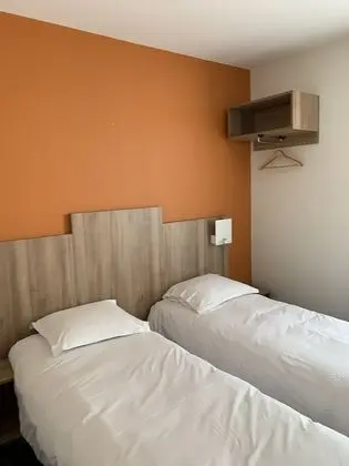 Classic Tek Büyük Yataklı Oda