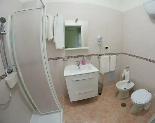 Family Dört Kişilik Oda, Bahçe Manzaralı