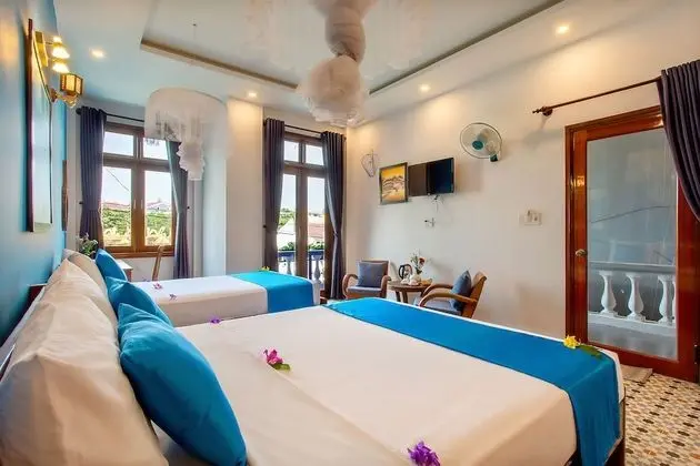 Deluxe Üç Kişilik Oda, Balkon