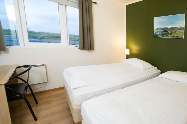 Basic Tek Büyük veya İki Ayrı Yataklı Oda