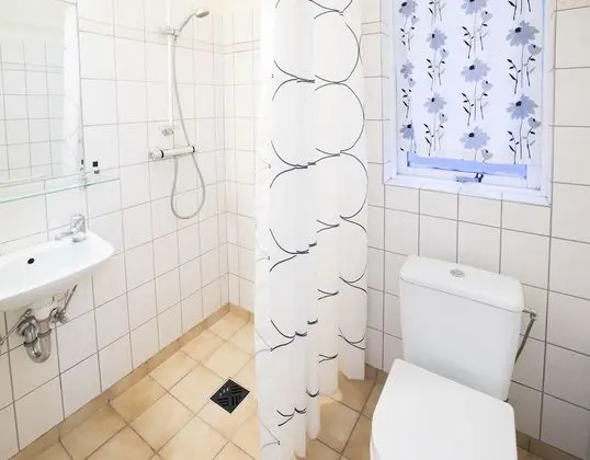 Basic Tek Büyük veya İki Ayrı Yataklı Oda