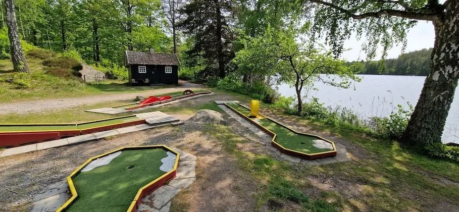 Basic Kır Evi, Göl Manzaralı, Göl Kenarı