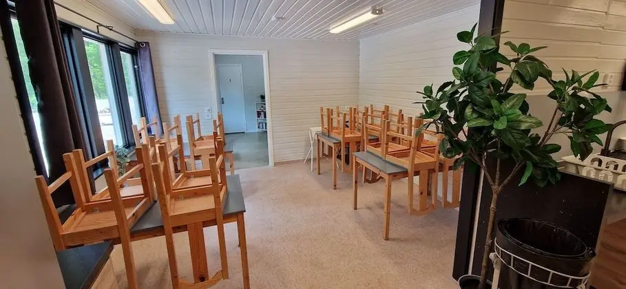 Basic Kır Evi, Göl Manzaralı, Göl Kenarı