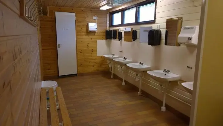 Basic Kır Evi, Göl Manzaralı, Göl Kenarı