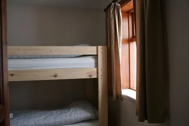 Economy Oda, Ortak Banyo (Bunk beds)