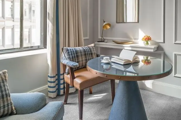 Premier Oda, 1 En Büyük (King) Boy Yatak, Engellilere Uygun