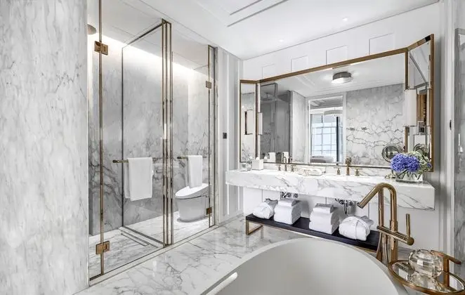 Deluxe Oda, 1 En Büyük (King) Boy Yatak