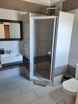 Deluxe Tek Büyük Yataklı Oda, 1 Büyük (Queen) Boy Yatak, Sigara İçilmez, Bahçe Manzaralı