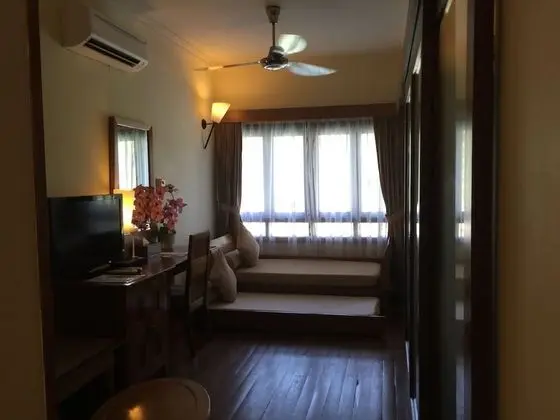 Premier Water Chalet