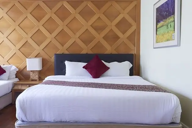 Family Deluxe Hillview