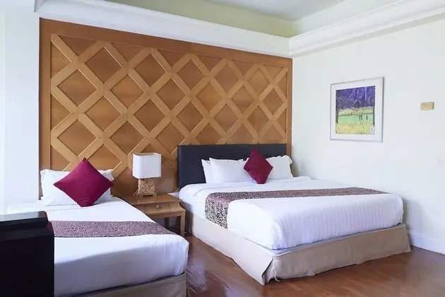 Family Deluxe Hillview