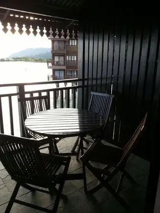 Dağ Evi (Water View)
