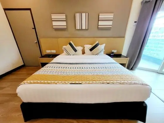 Superior Tek Büyük Yataklı Oda (Room Only)