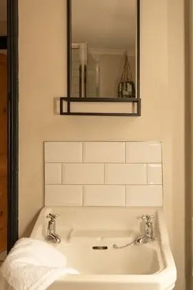 Superior Ev, Özel Banyo (Langleigh Villa)