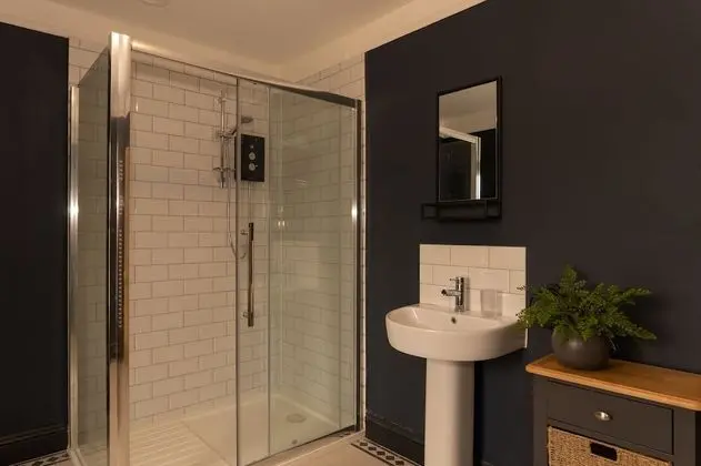 Superior Ev, Özel Banyo (Langleigh Villa)