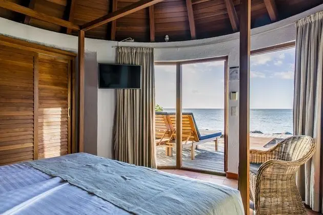 Romantic Bungalov, Denize Sıfır
