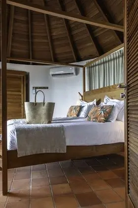 Romantic Bungalov, Denize Sıfır
