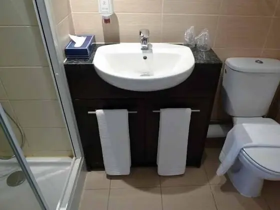 Basic İki Ayrı Yataklı Oda