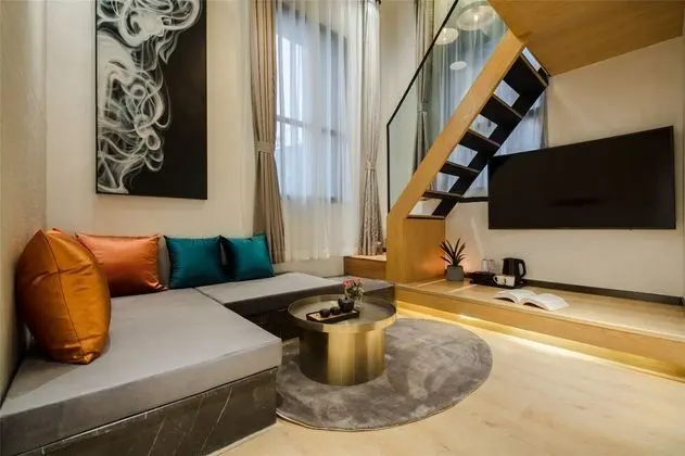 Deluxe Çatı Katı (Loft)