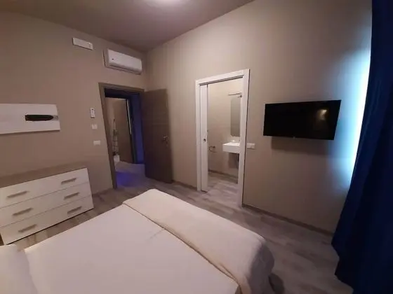 Tek Büyük Yataklı Oda (Turchese)