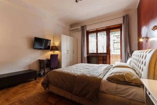Comfort Tek Büyük Yataklı Oda