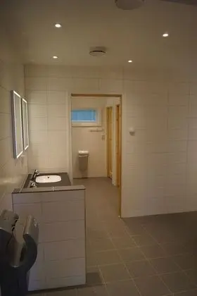 Kır Evi, Ortak Banyo (3&4)