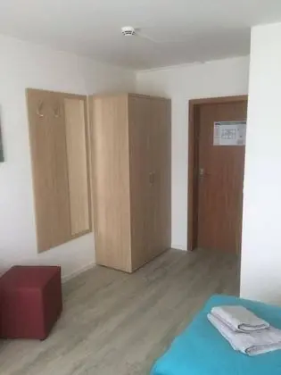 Büyük Yataklı Tek Kişilik Oda (47 oben)