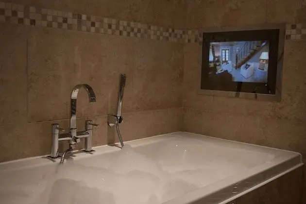 Grand Tek Büyük Yataklı Oda