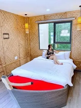 Deluxe Tek Büyük Yataklı Oda, Bahçe Manzaralı