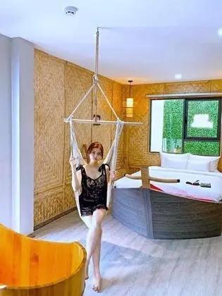 Deluxe Tek Büyük Yataklı Oda, Bahçe Manzaralı