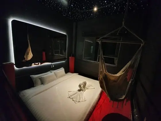 Deluxe Tek Büyük Yataklı Oda, Bahçe Manzaralı