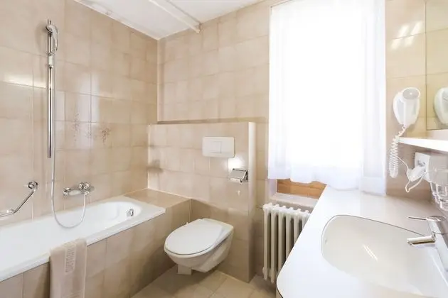 Comfort Tek Büyük Yataklı Oda, Göl Manzaralı