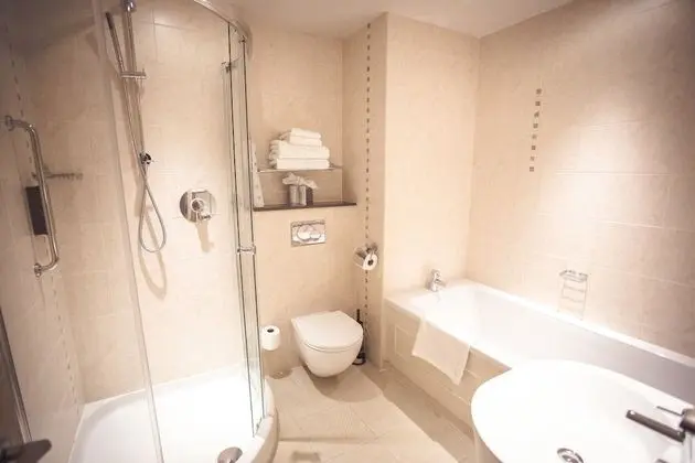 Luxury Tek Büyük Yataklı Oda