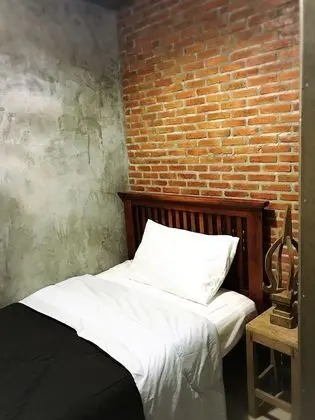 Budget Single Room with Private Bathroom