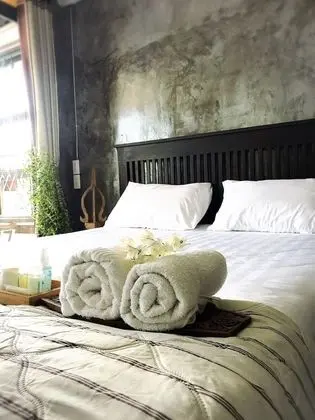 Queen Room with Balcony and Private Bathroom