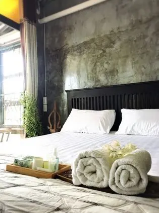 Queen Room with Balcony and Private Bathroom