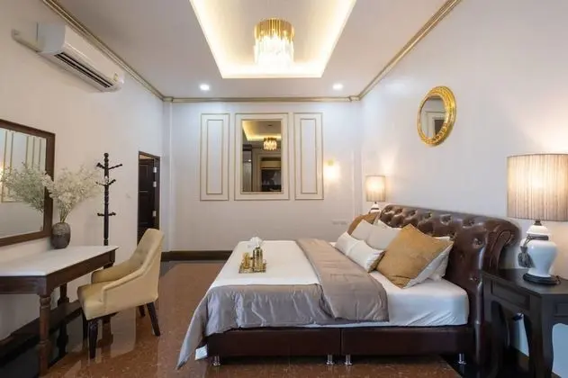 Deluxe Villa
