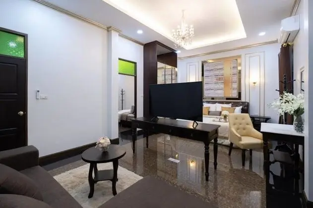 Deluxe Villa