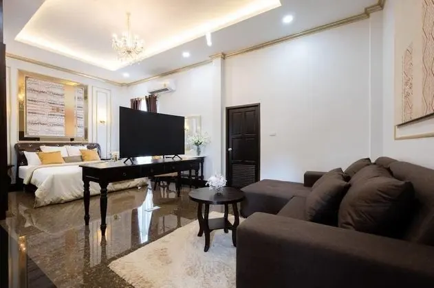 Deluxe Villa