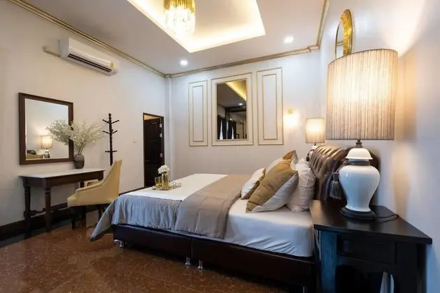 Deluxe Villa