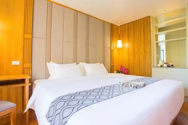 Deluxe Tek Büyük Yataklı Oda