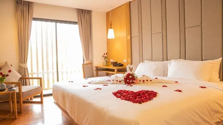 Deluxe Tek Büyük Yataklı Oda