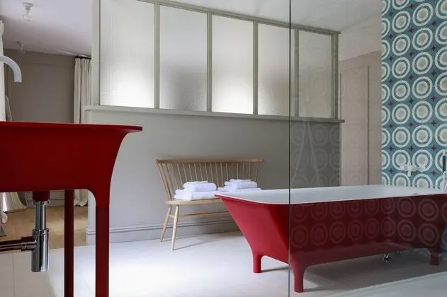 Üç Kişilik Oda (Chambre 3)