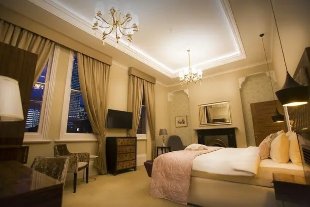 Lansbury Studio Suite