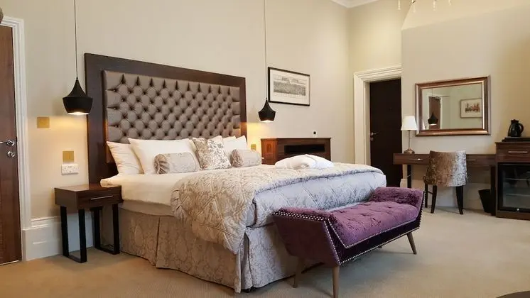 Lansbury Studio Suite