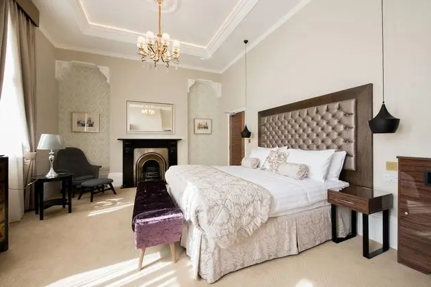 Lansbury Studio Suite