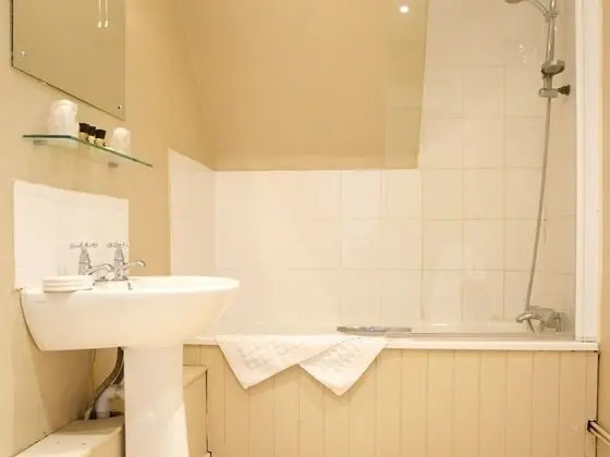 Standard İki Ayrı Yataklı Oda, Banyolu/Duşlu