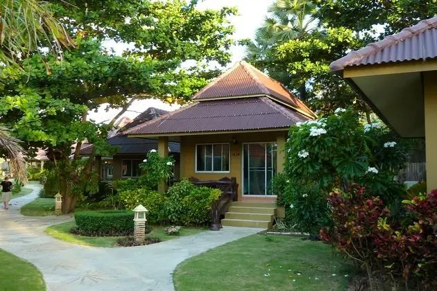 Sea Breeze Bungalow